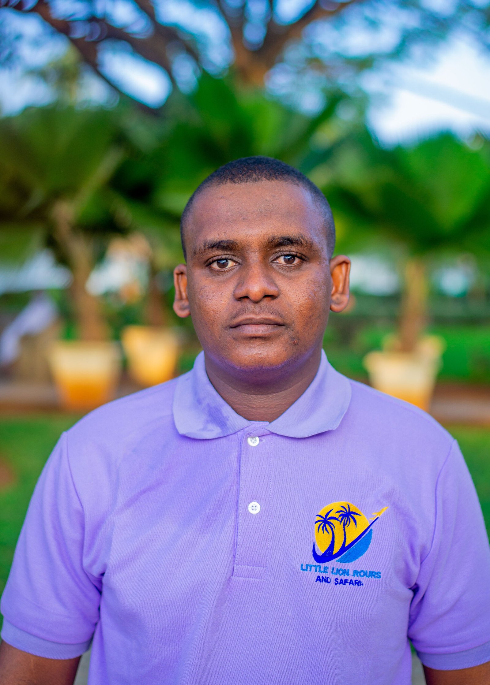 Omar, German-speaking safari guide at Little Lion Tours & Safaris in Tanzania.